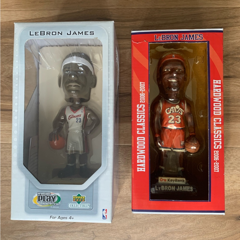 Vintage LeBron James Cleveland Cavaliers Bobble Head Bundle NWT